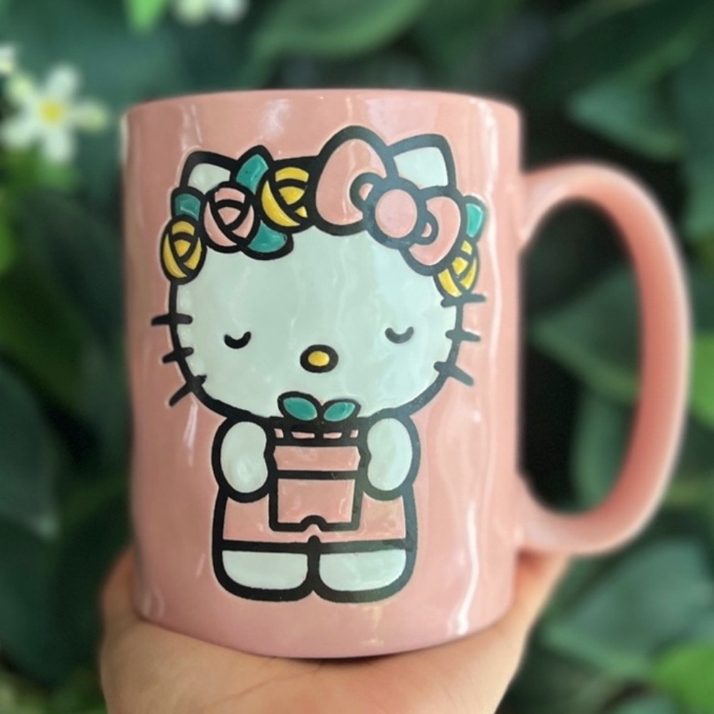 Beautiful hello kitty mug